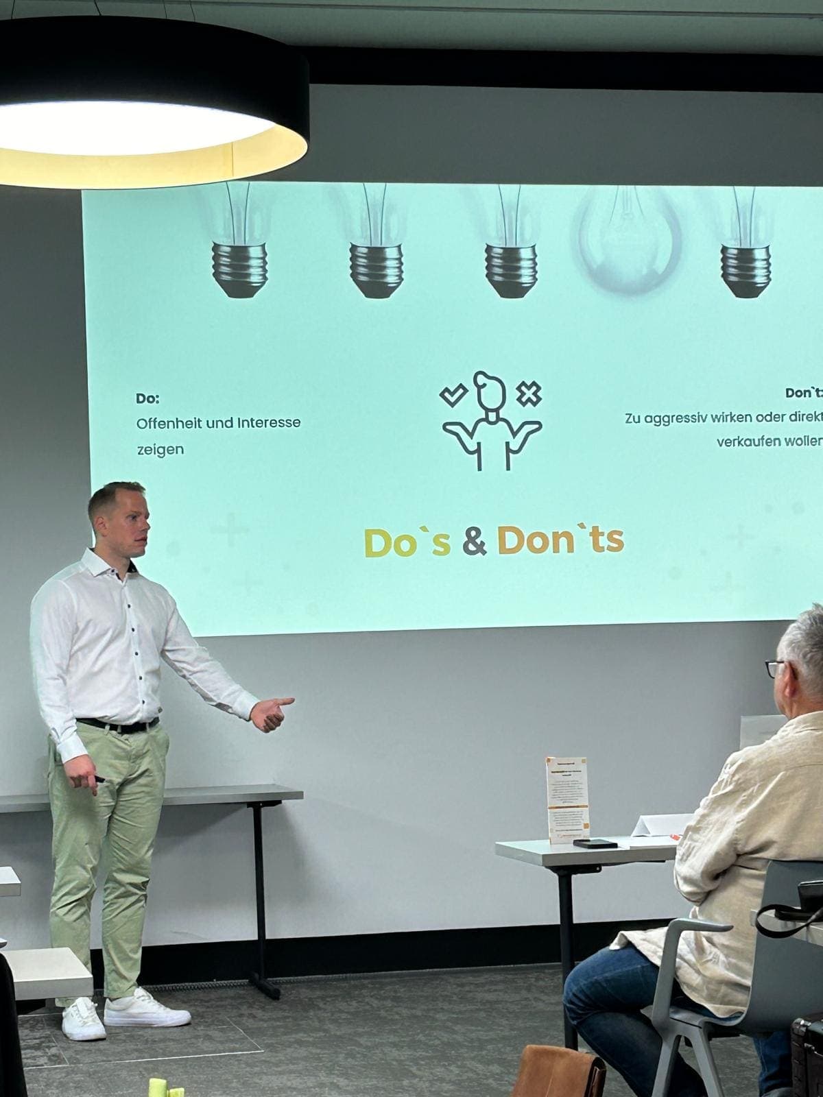 Workshopgruppe bei der gemeinsamen Arbeit